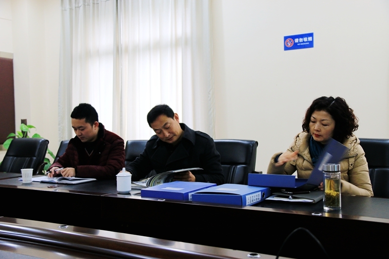 匯東股份接受高新區(qū)2013年廉政文化建設(shè)示范單位檢查驗收
