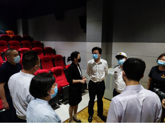 陳揚杰帶隊至匯東影城開展節(jié)前綜合檢查